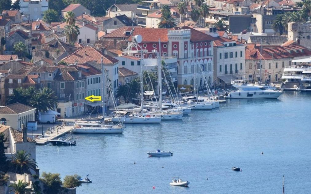 Apartman Kolura Vis Bagian luar foto