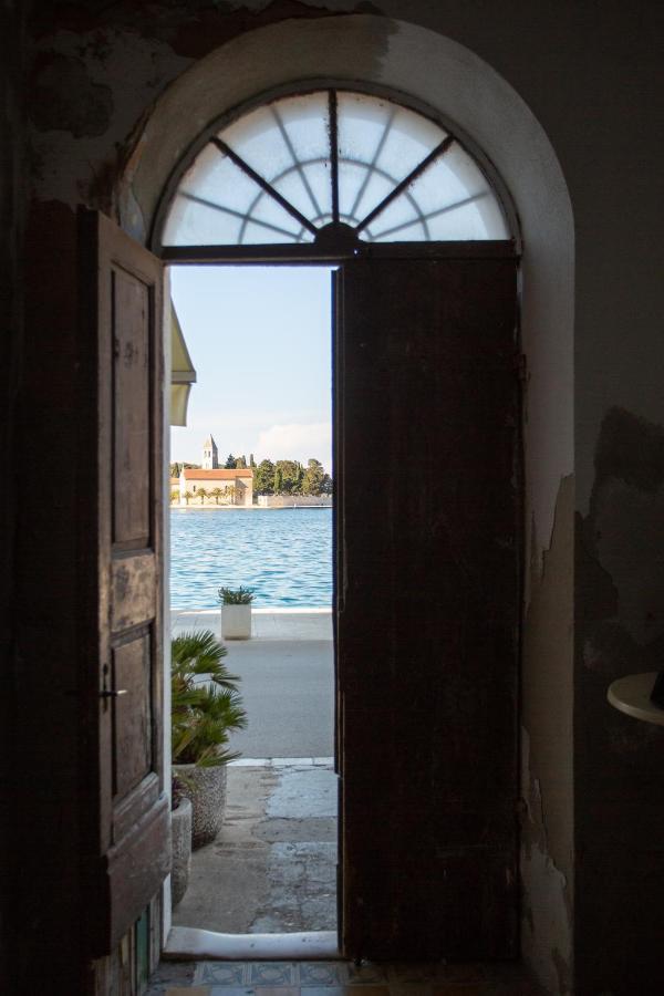 Apartman Kolura Vis Bagian luar foto