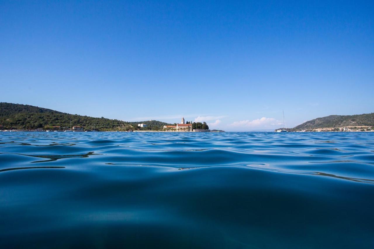 Apartman Kolura Vis Bagian luar foto